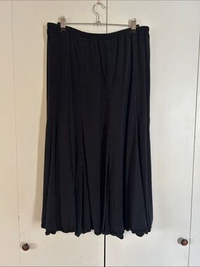 “Click” Tencel Black Maxi flows Skirt with Elastic Waist